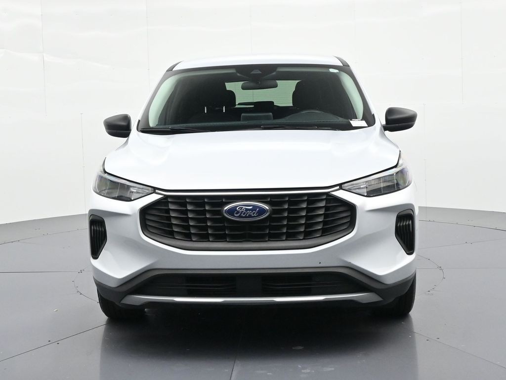 Ford Escape Vehicle Full-screen Gallery Image 3