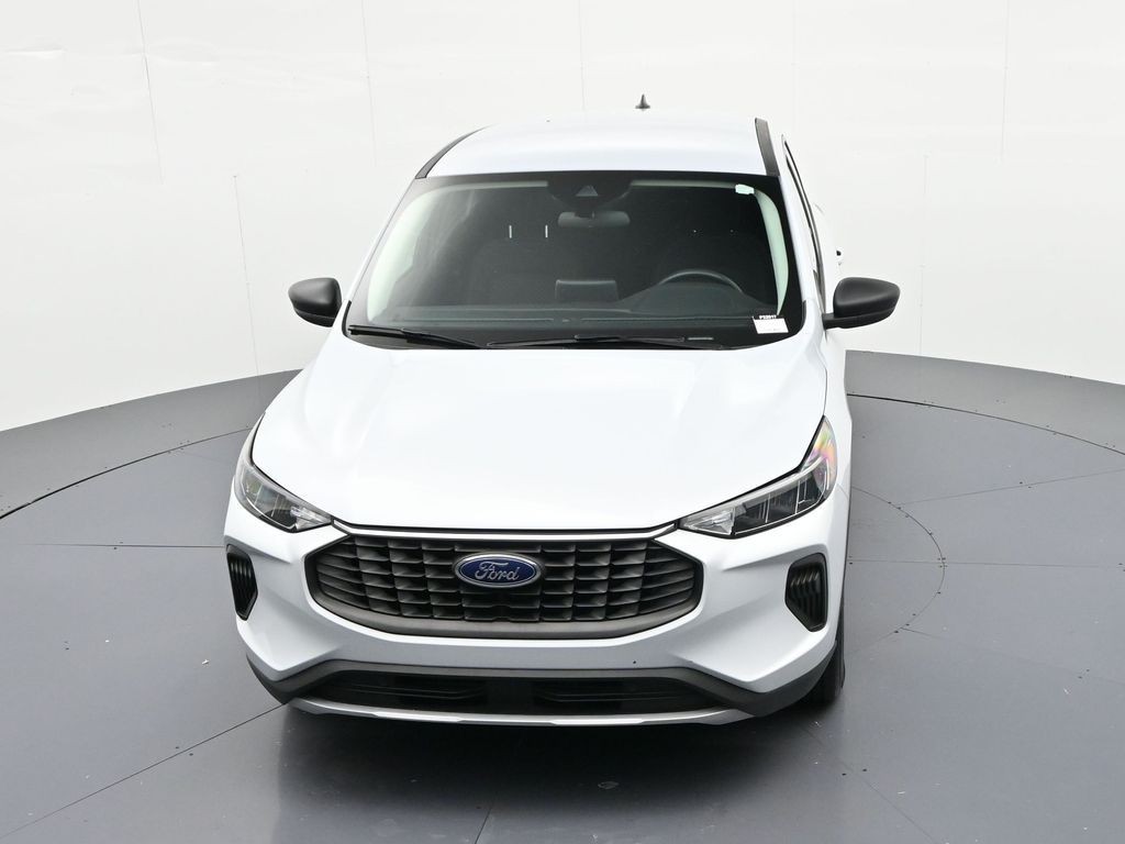 Ford Escape Vehicle Full-screen Gallery Image 18