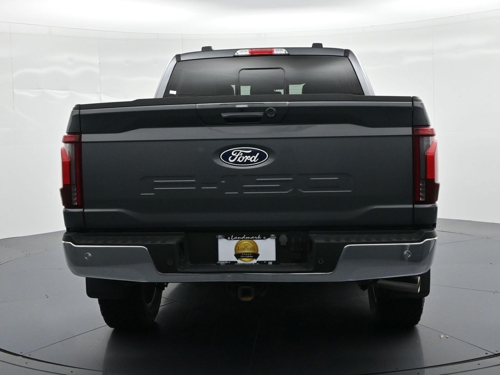Ford F-150 Vehicle Full-screen Gallery Image 7