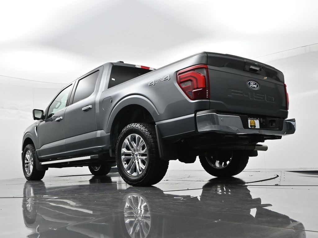 Ford F-150 Vehicle Full-screen Gallery Image 21
