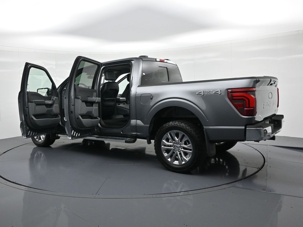 Ford F-150 Vehicle Full-screen Gallery Image 26