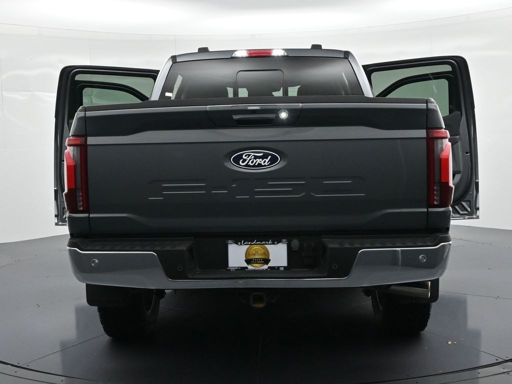 Ford F-150 Vehicle Full-screen Gallery Image 28