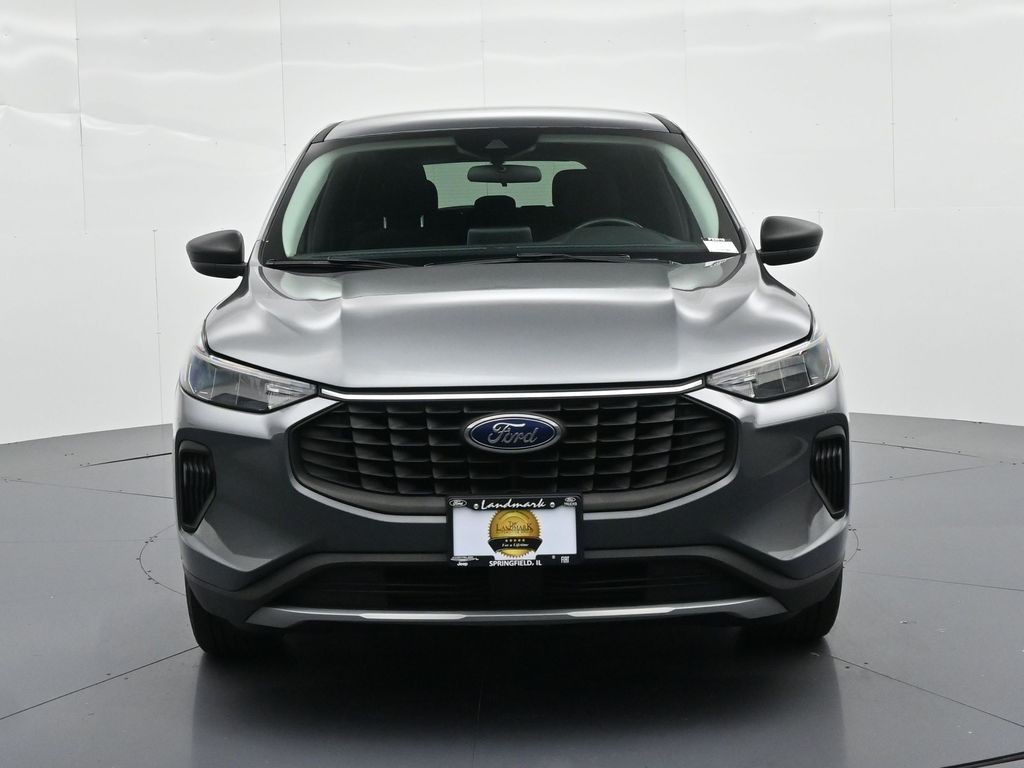 Ford Escape Vehicle Full-screen Gallery Image 3