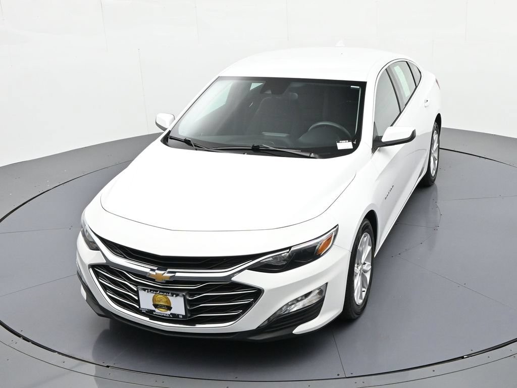 Chevrolet Malibu Vehicle Full-screen Gallery Image 17