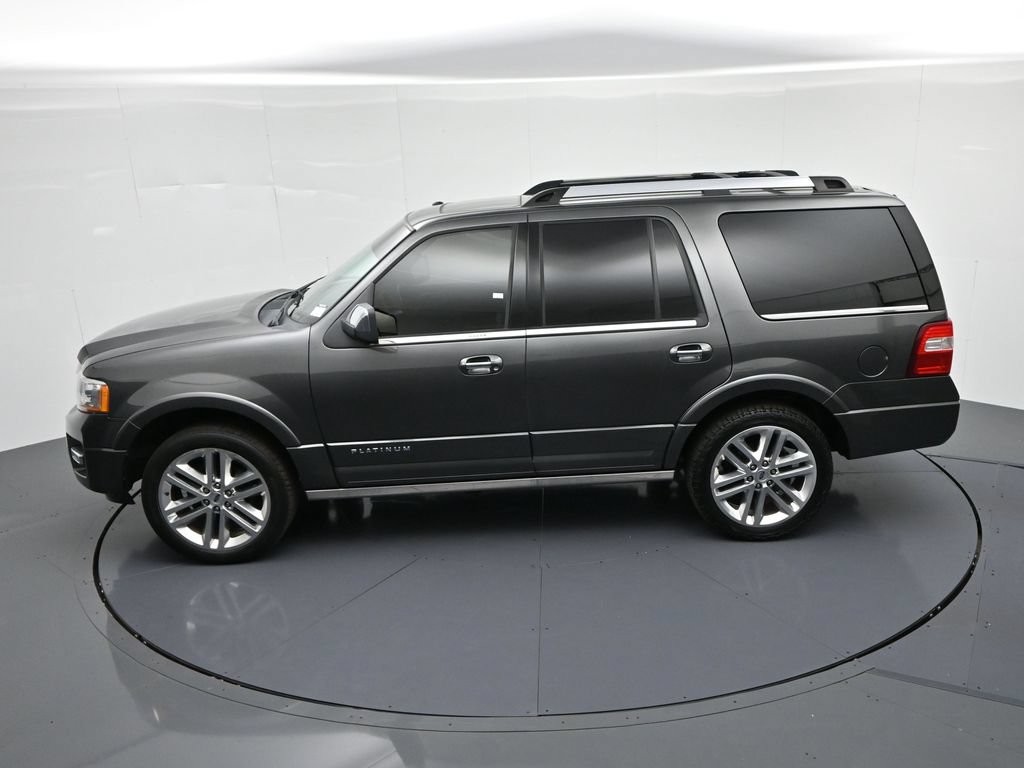 Ford Expedition Vehicle Full-screen Gallery Image 19