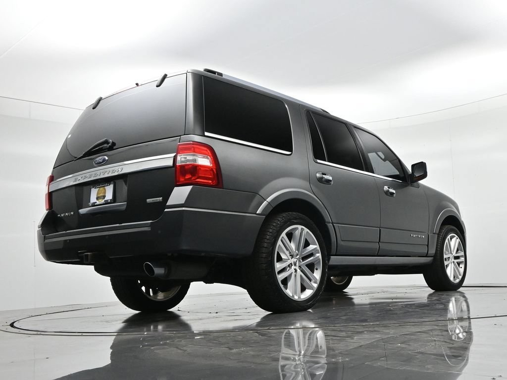 Ford Expedition Vehicle Full-screen Gallery Image 22