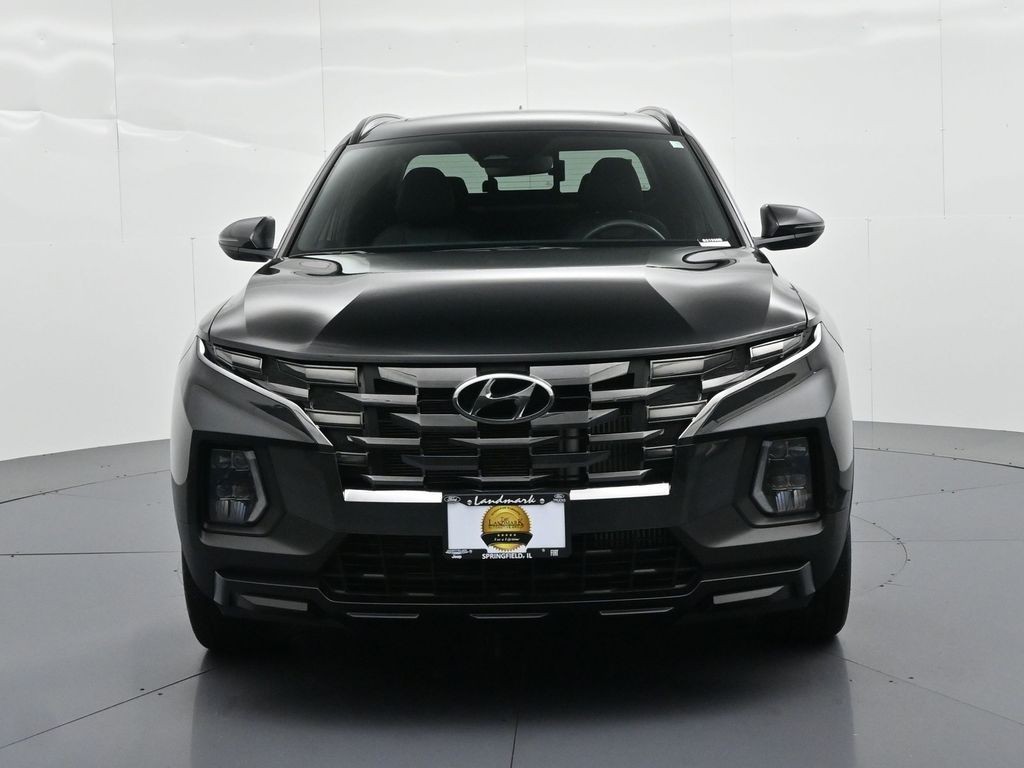 Hyundai Santa Cruz Vehicle Full-screen Gallery Image 3