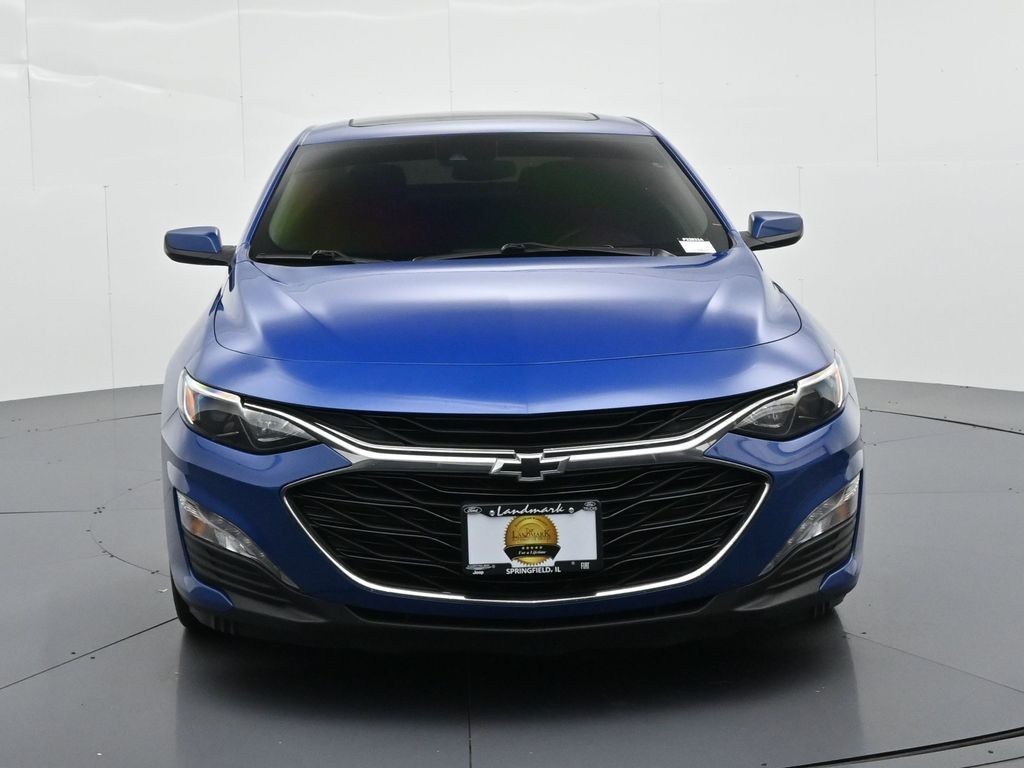 Chevrolet Malibu Vehicle Full-screen Gallery Image 03