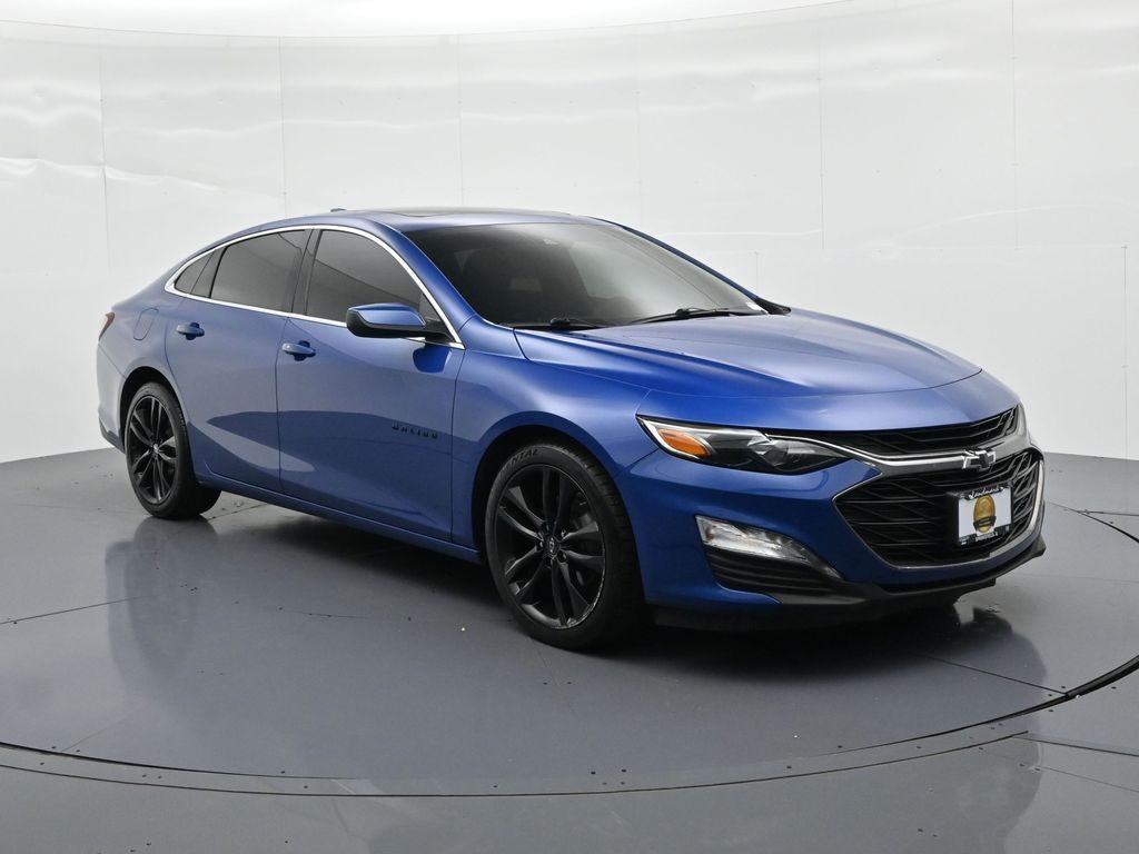 Chevrolet Malibu Vehicle Full-screen Gallery Image 04