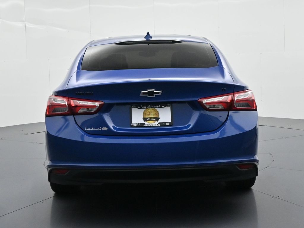 Chevrolet Malibu Vehicle Full-screen Gallery Image 07