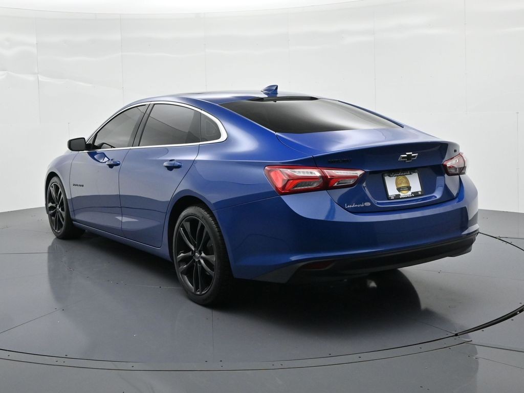 Chevrolet Malibu Vehicle Full-screen Gallery Image 08