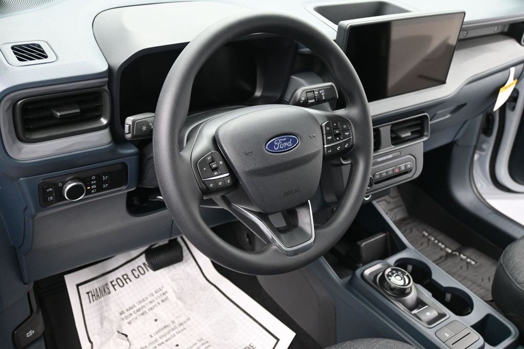 Ford Maverick Vehicle Full-screen Gallery Image 14