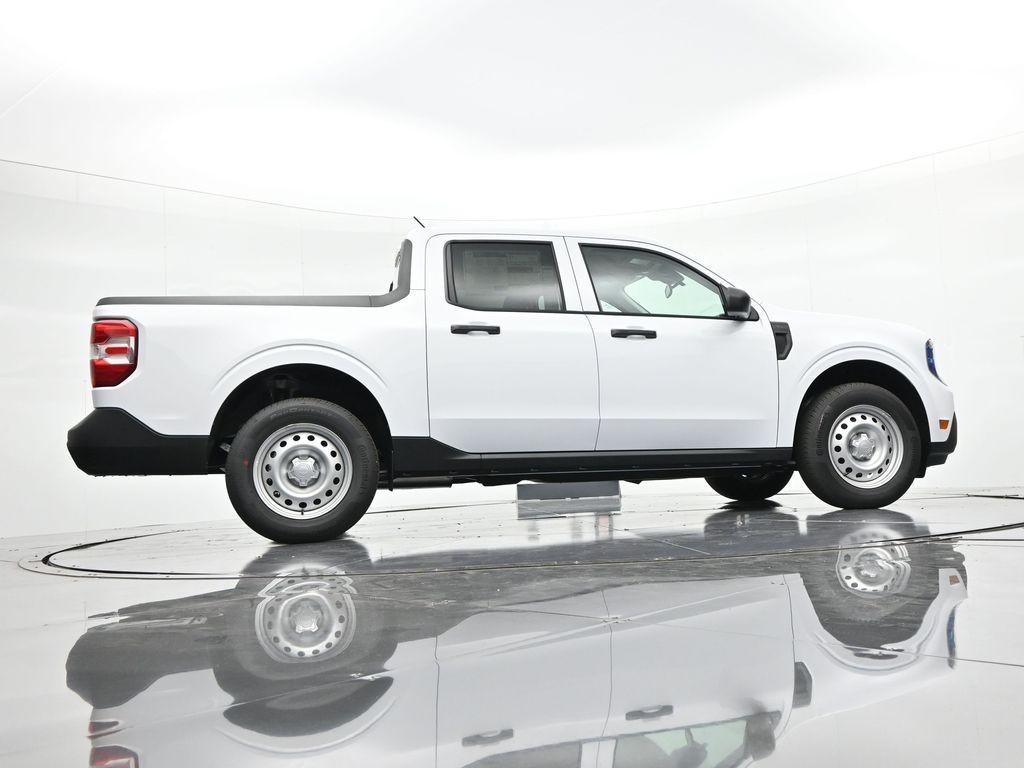 Ford Maverick Vehicle Full-screen Gallery Image 22