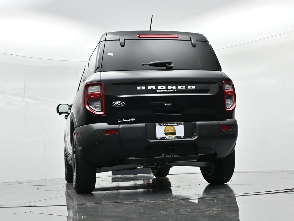 Ford Bronco Sport Vehicle Full-screen Gallery Image 20
