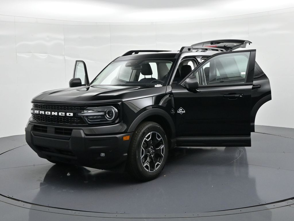 Ford Bronco Sport Vehicle Full-screen Gallery Image 25