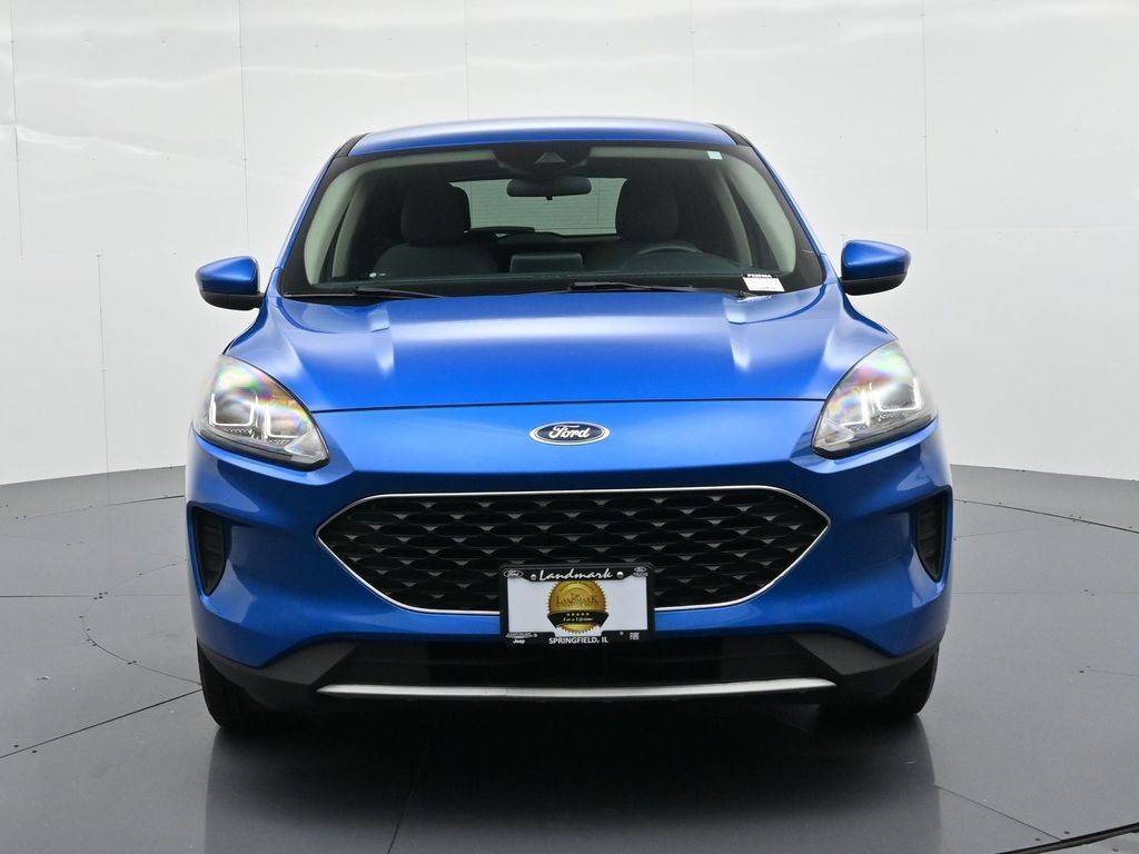 Ford Escape Vehicle Full-screen Gallery Image 3
