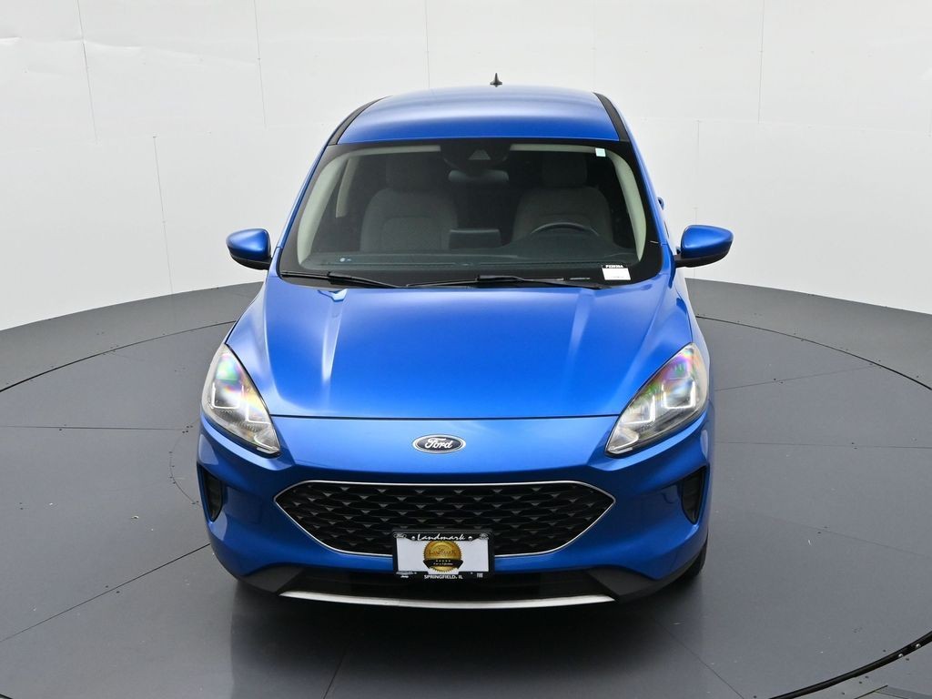 Ford Escape Vehicle Full-screen Gallery Image 16