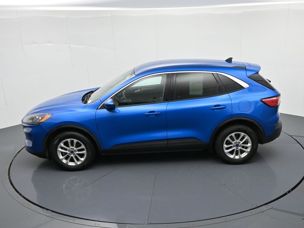Ford Escape Vehicle Full-screen Gallery Image 18