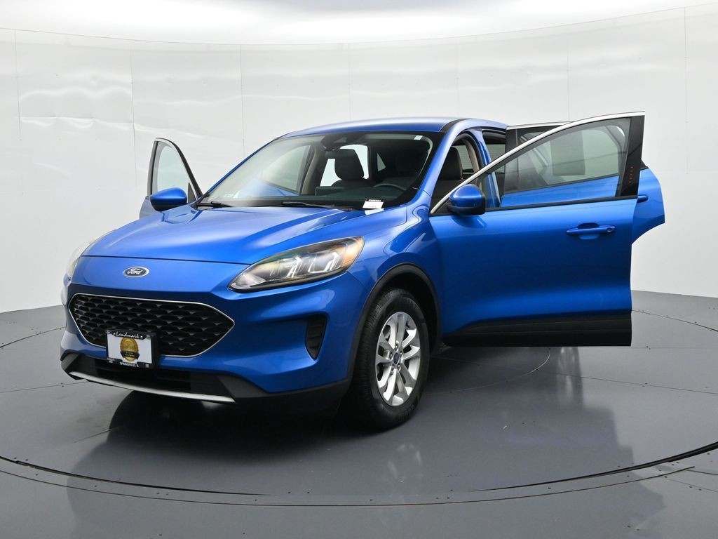 Ford Escape Vehicle Full-screen Gallery Image 25