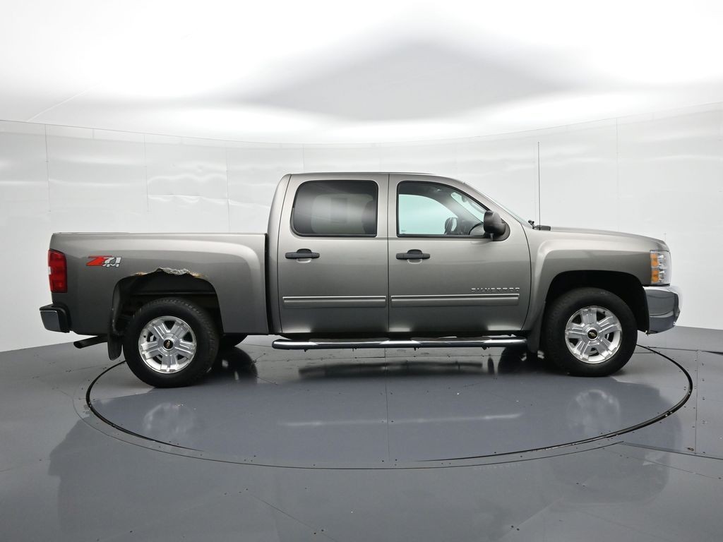 Chevrolet Silverado 1500 Vehicle Full-screen Gallery Image 05