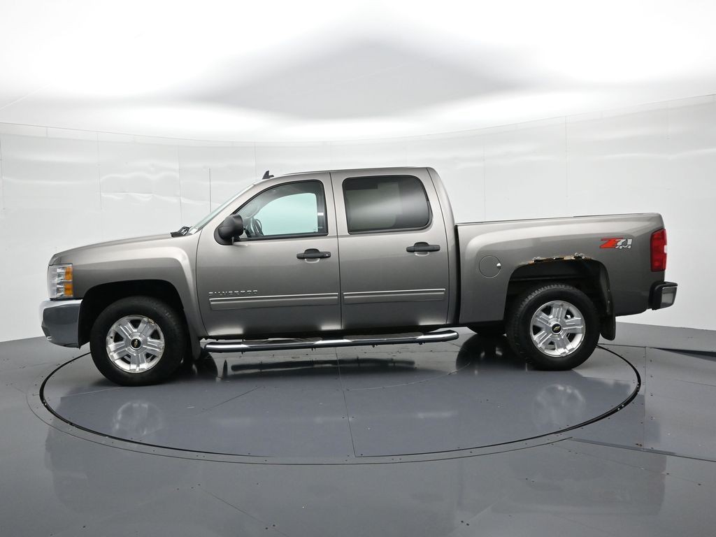 Chevrolet Silverado 1500 Vehicle Full-screen Gallery Image 09