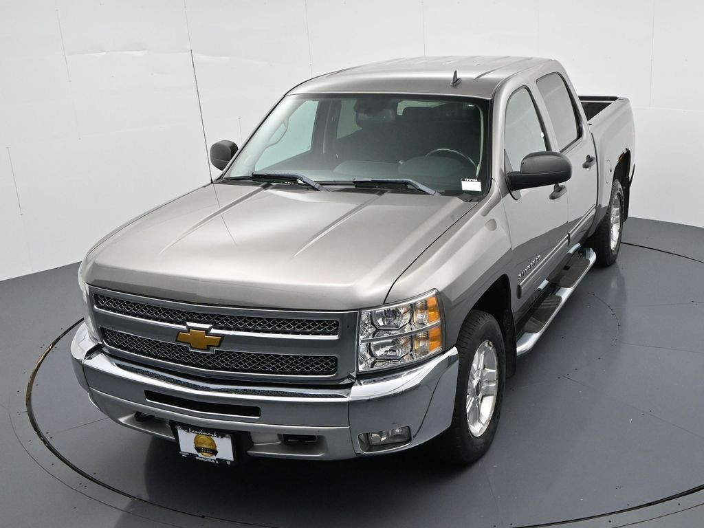 Chevrolet Silverado 1500 Vehicle Full-screen Gallery Image 16