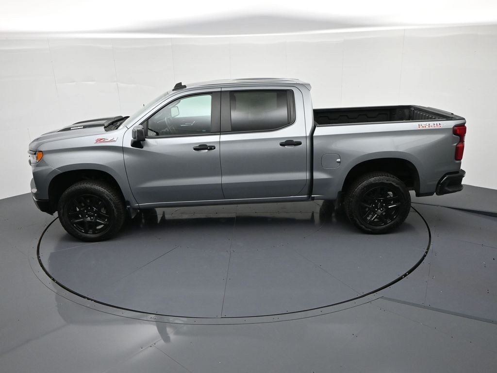 Chevrolet Silverado 1500 Vehicle Full-screen Gallery Image 22