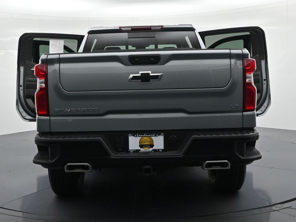 Chevrolet Silverado 1500 Vehicle Full-screen Gallery Image 30