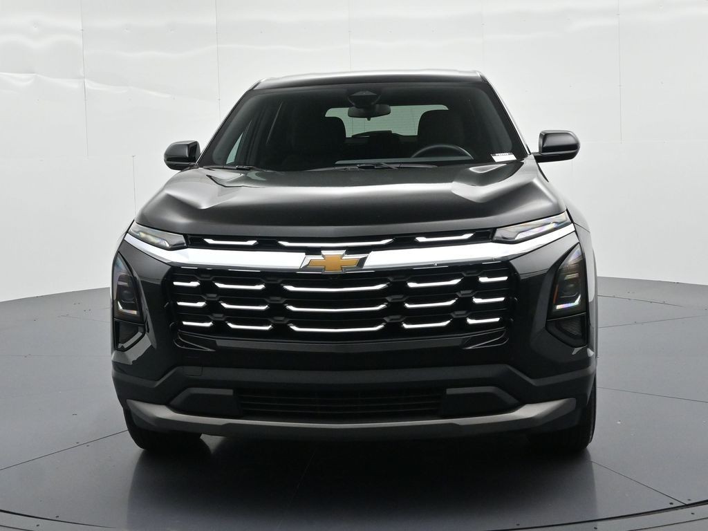Chevrolet Equinox Vehicle Full-screen Gallery Image 3
