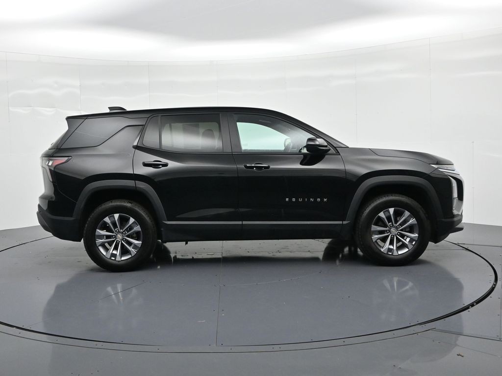 Chevrolet Equinox Vehicle Full-screen Gallery Image 5