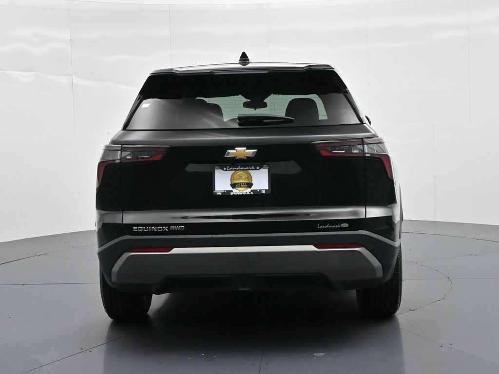 Chevrolet Equinox Vehicle Full-screen Gallery Image 7
