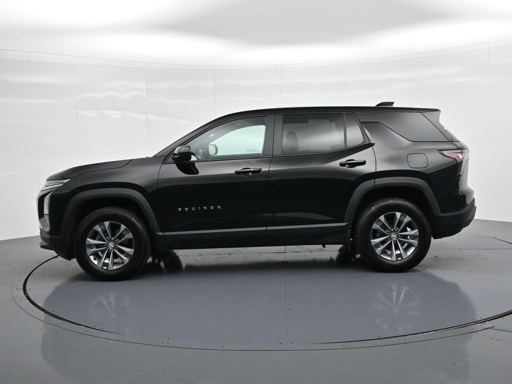 Chevrolet Equinox Vehicle Full-screen Gallery Image 9