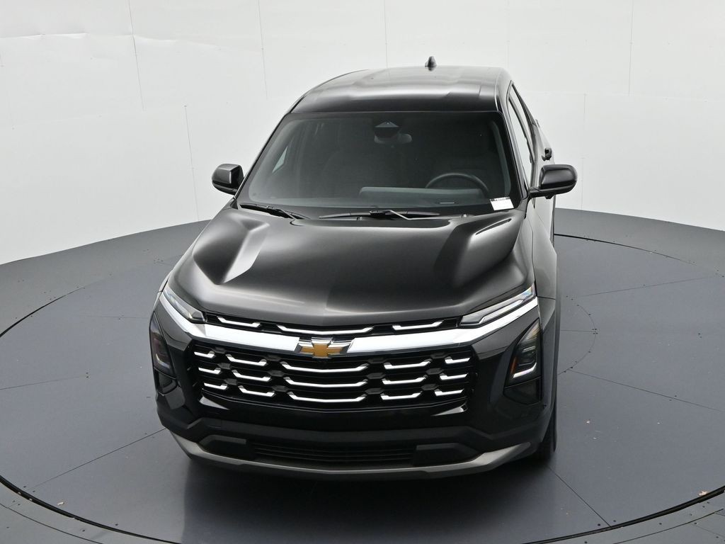 Chevrolet Equinox Vehicle Full-screen Gallery Image 17