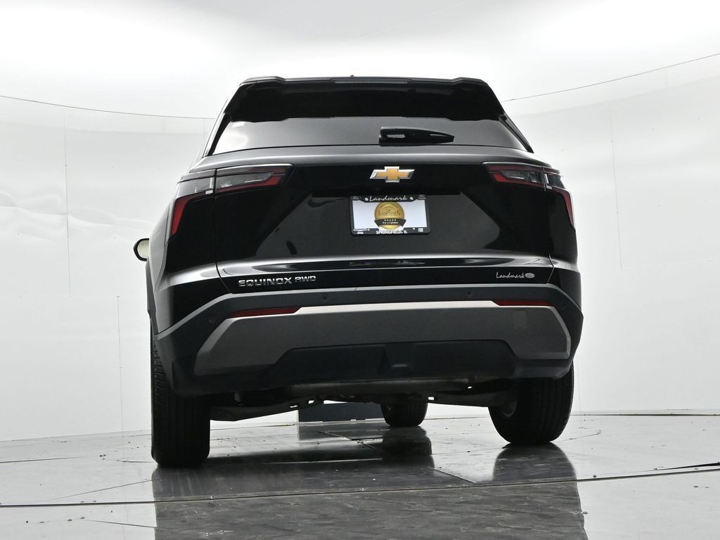 Chevrolet Equinox Vehicle Full-screen Gallery Image 21