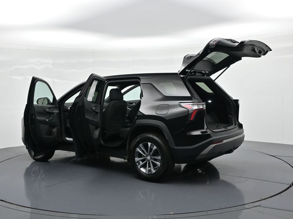 Chevrolet Equinox Vehicle Full-screen Gallery Image 25