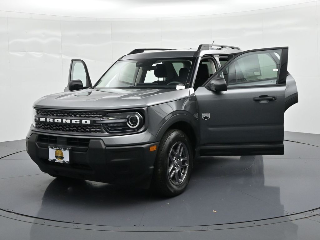 Ford Bronco Sport Vehicle Full-screen Gallery Image 25
