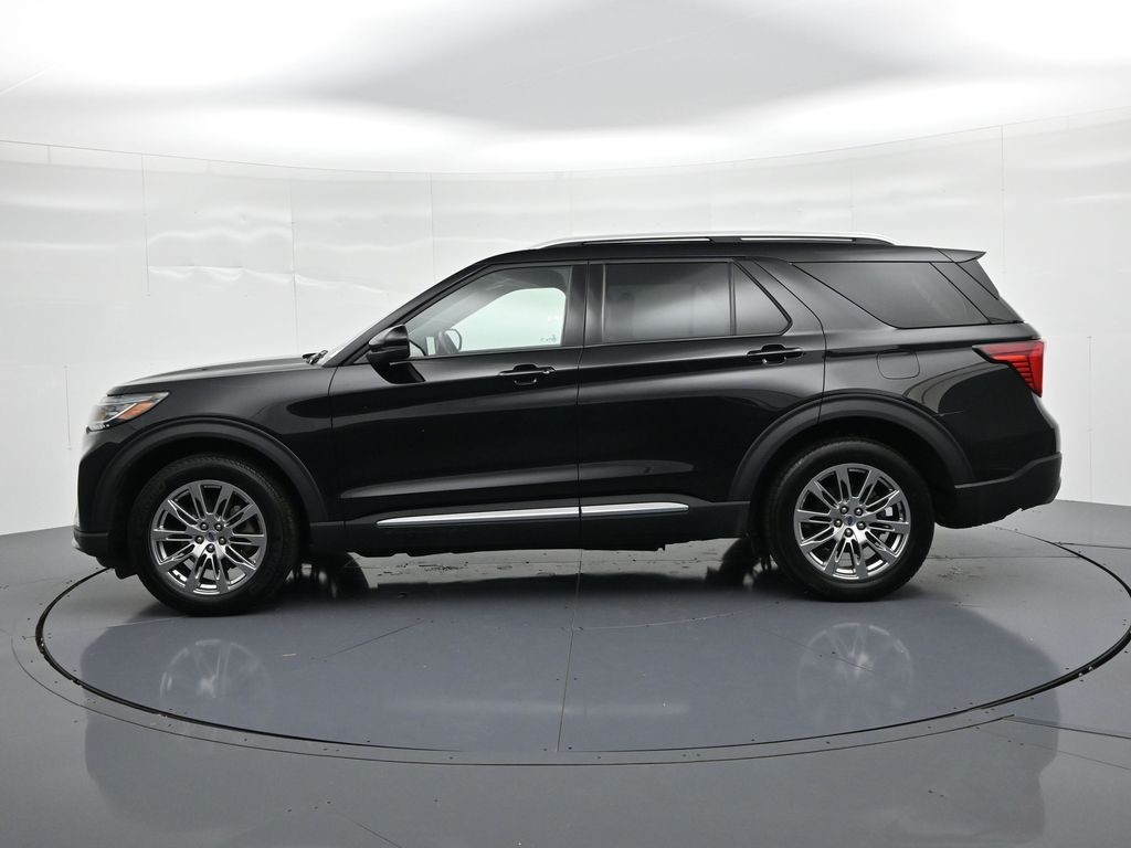 Ford Explorer Vehicle Full-screen Gallery Image 9