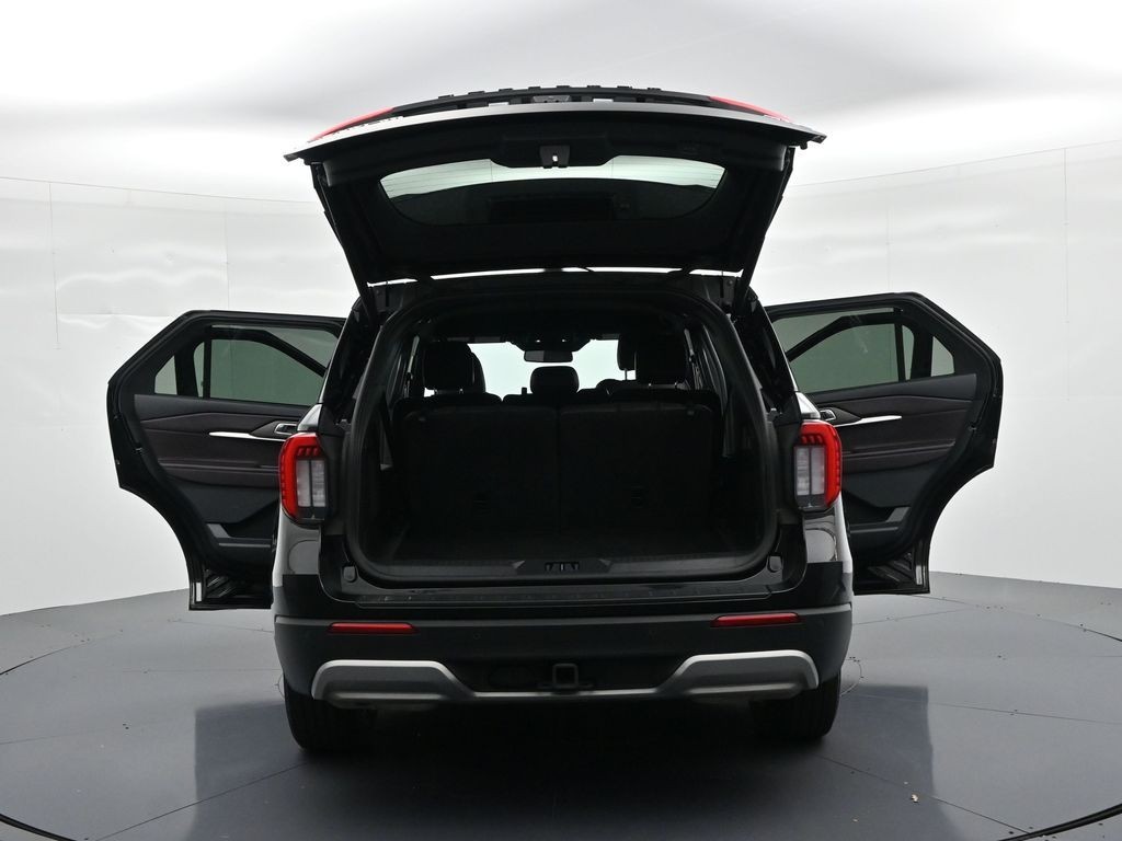 Ford Explorer Vehicle Full-screen Gallery Image 29