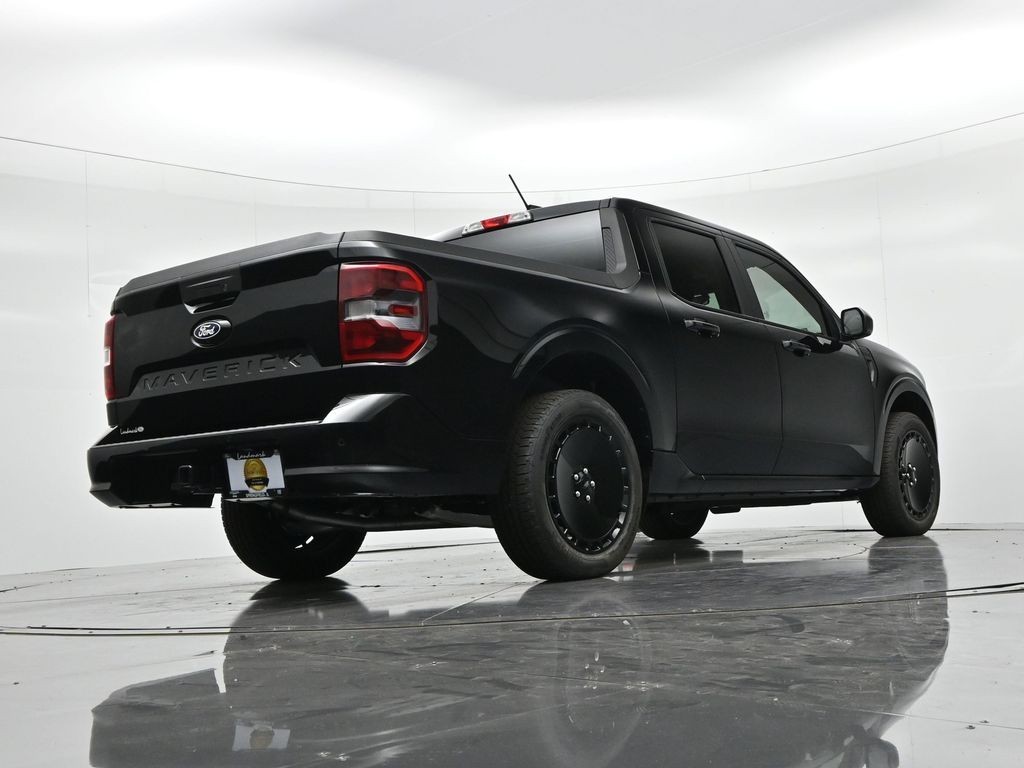 Ford Maverick Vehicle Full-screen Gallery Image 21