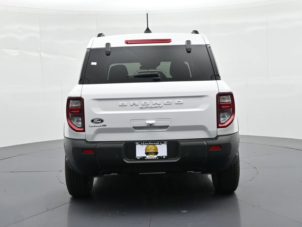 Ford Bronco Sport Vehicle Full-screen Gallery Image 7