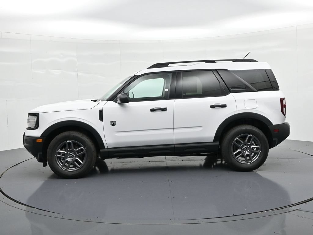 Ford Bronco Sport Vehicle Full-screen Gallery Image 9