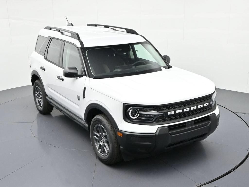 Ford Bronco Sport Vehicle Full-screen Gallery Image 17
