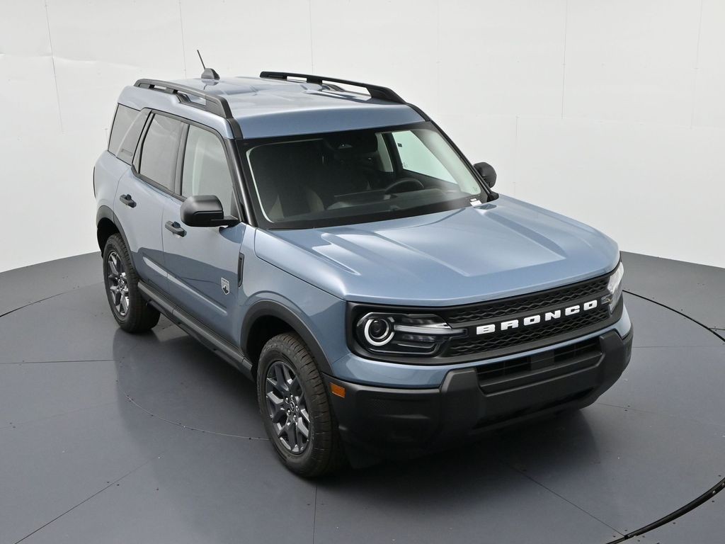 Ford Bronco Sport Vehicle Full-screen Gallery Image 15