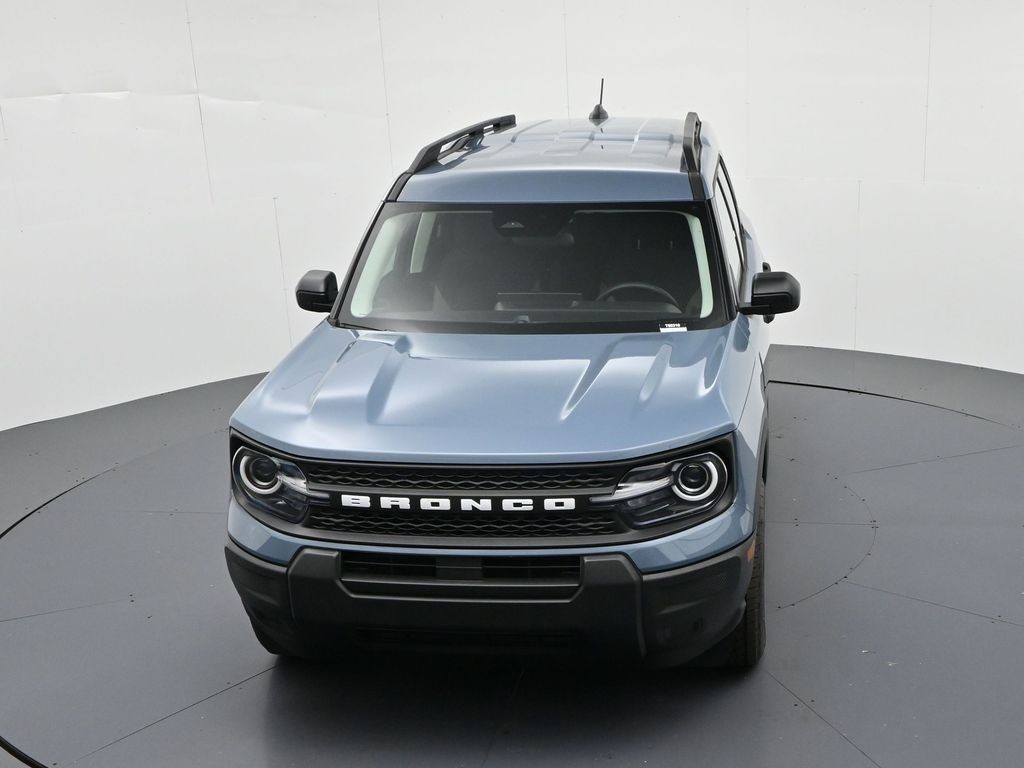 Ford Bronco Sport Vehicle Full-screen Gallery Image 16