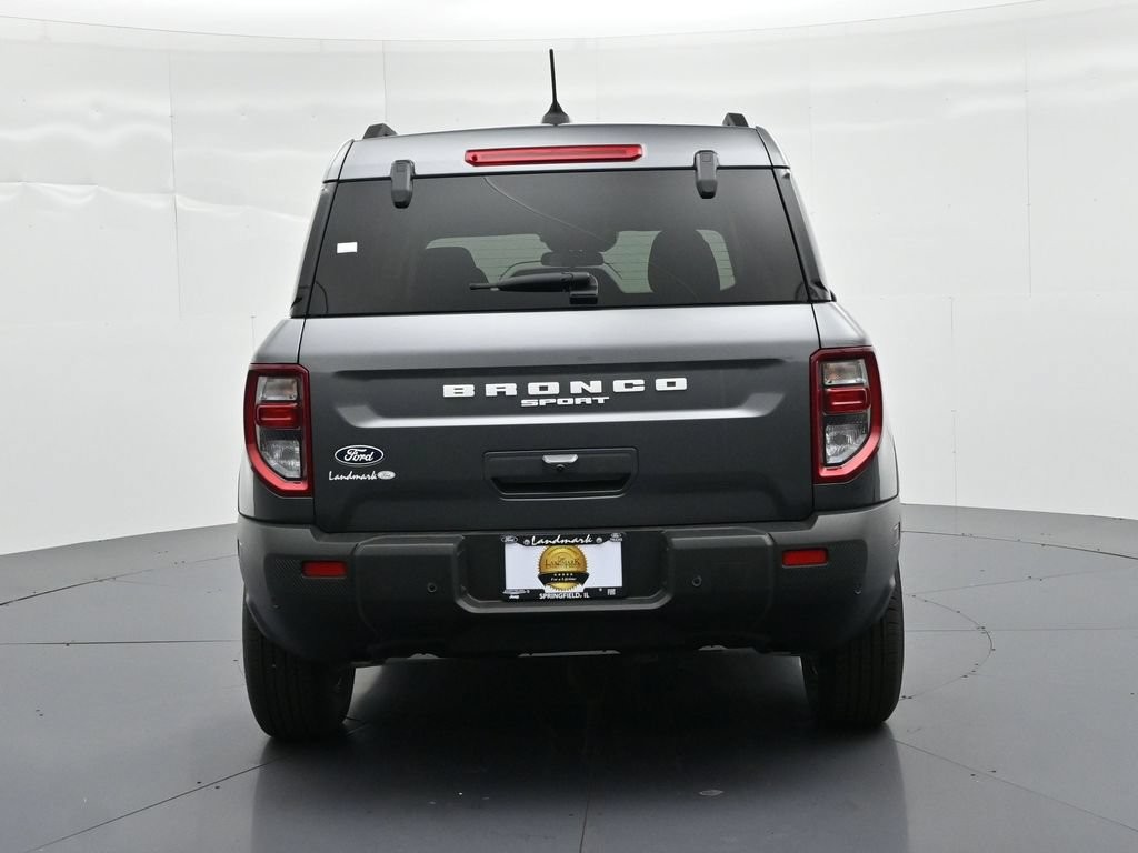 Ford Bronco Sport Vehicle Full-screen Gallery Image 7