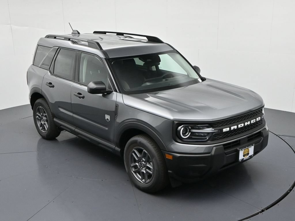 Ford Bronco Sport Vehicle Full-screen Gallery Image 15