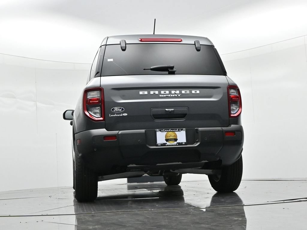 Ford Bronco Sport Vehicle Full-screen Gallery Image 20