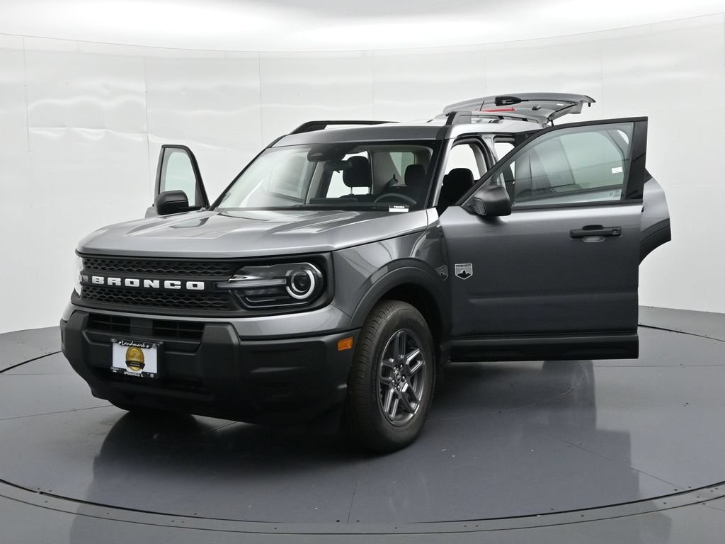 Ford Bronco Sport Vehicle Full-screen Gallery Image 25