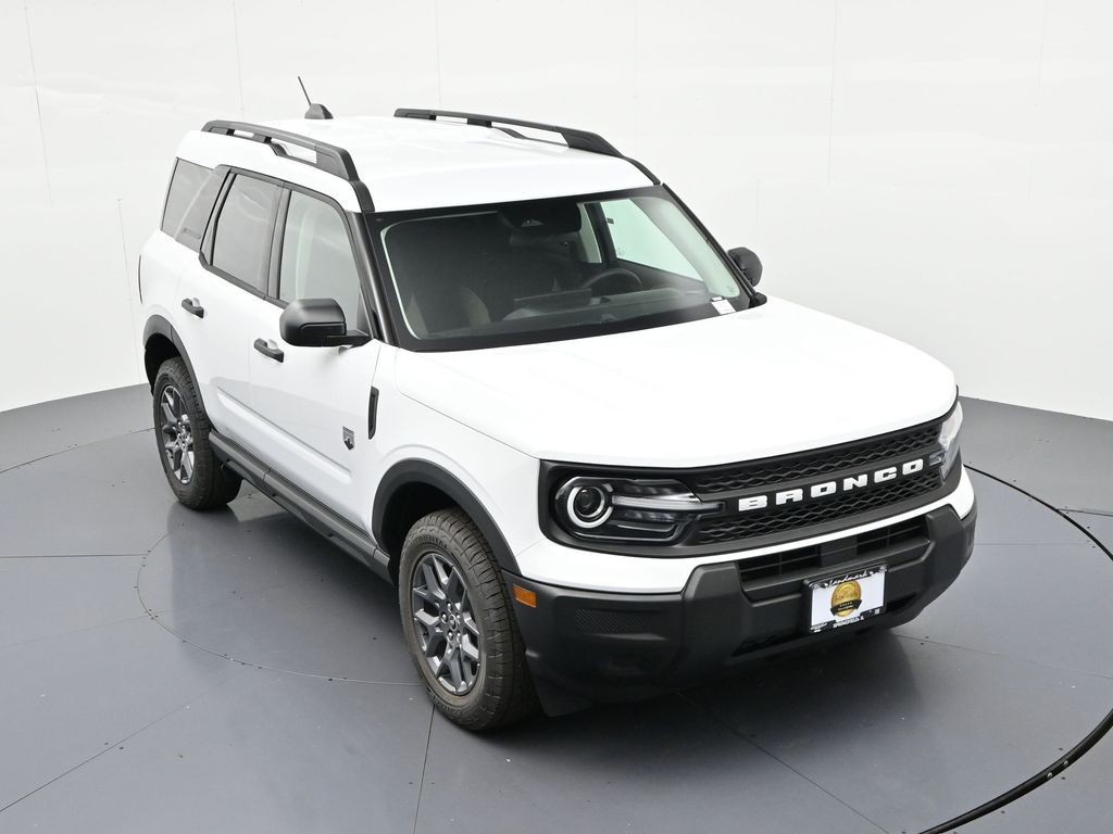 Ford Bronco Sport Vehicle Full-screen Gallery Image 15