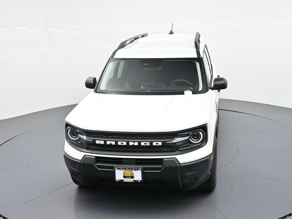 Ford Bronco Sport Vehicle Full-screen Gallery Image 16